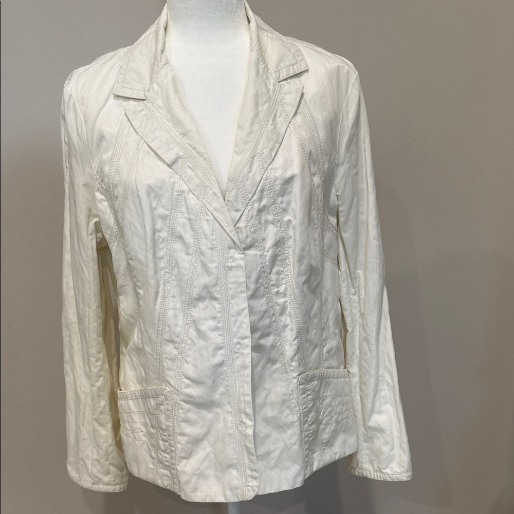 Chico's Elegant Cream Blazer